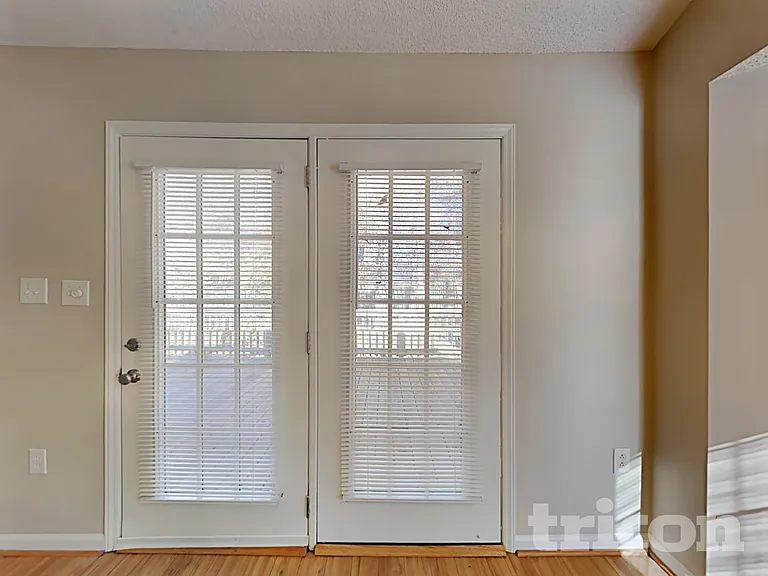 5207 Hedgecrest Pl — Photo 9