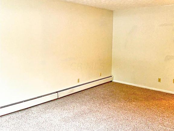 5th image of 942 Summit Ave