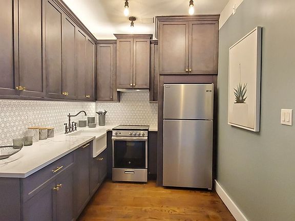 2nd image of 187 Kent Ave #556