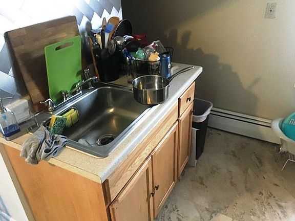 3rd image of 1426 Dixwell Ave #3