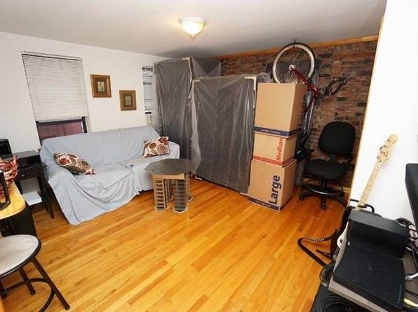 3093 Fulton St FLOOR 1