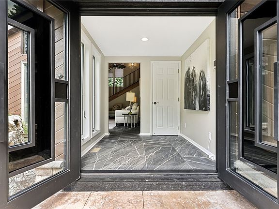 5th image of 438 Weister Ln