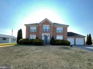 1090 Heritage Ave, Shippensburg, PA 17257