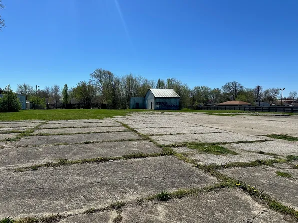 645-655 E Main St, Brownsburg, IN 46112