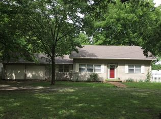 3115 NW Rochester Rd, Topeka, KS 66617