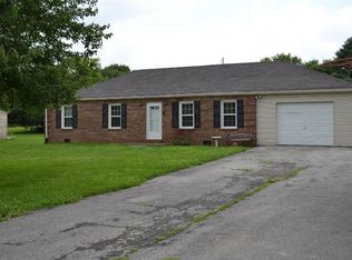371 Palomino Dr, Harrodsburg, KY 40330