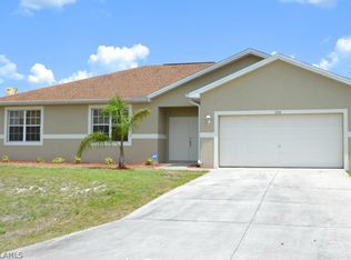 1218 Hibiscus Ave, Lehigh Acres, FL 33936