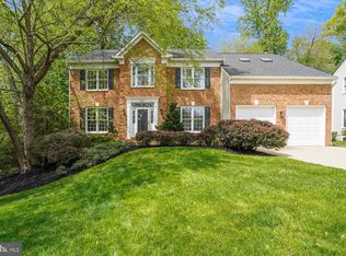 9012 Avis Ct, Vienna, VA 22182