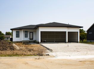 1225 Wright Way, Jesup, IA 50648