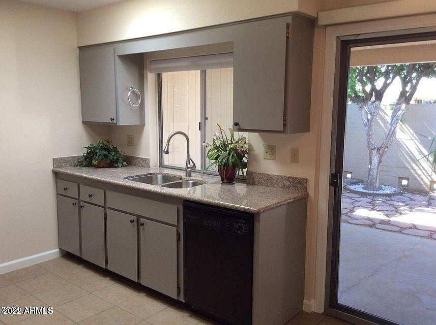1st image of 10905 W Thunderbird Blvd