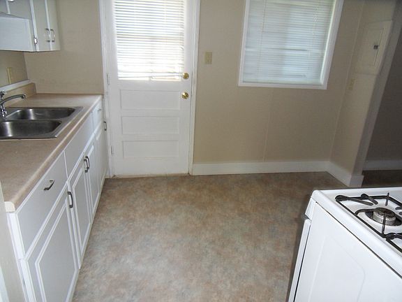 3rd image of 2924 W Uintah St #2930