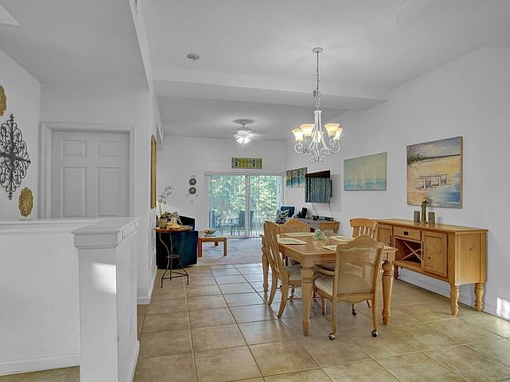 4th image of 540 7th Sq APT 101