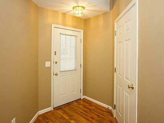 2nd image of 5577 Dockside Dr