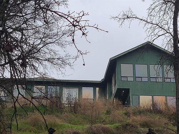 4th image of 9176 Upper Lake Lucerne Road
