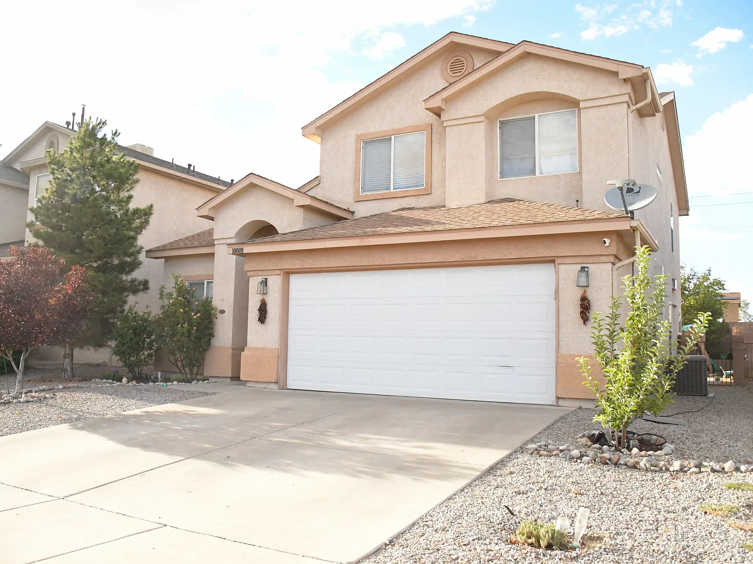 3 bed, 2.5 bath, 1796 sqft, $2,125 — Photo 3