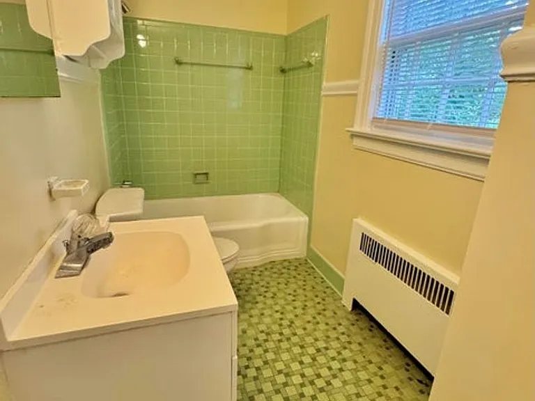 306 Wilson Ave — Photo 15