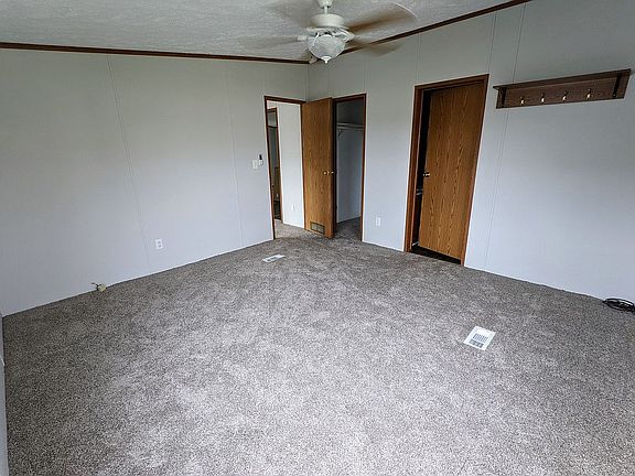 3rd image of 4078 Kent Ct