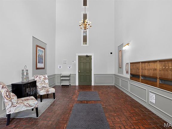 2nd image of 1525 Hampton Hall Dr APT 12