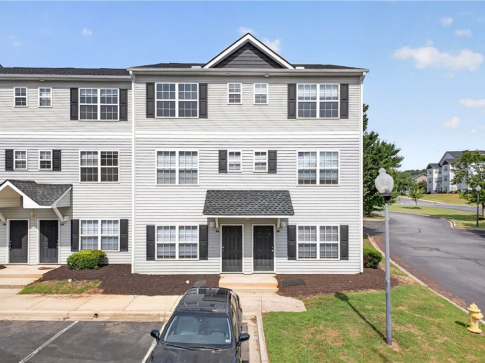 1st image of 116 E University Village Dr