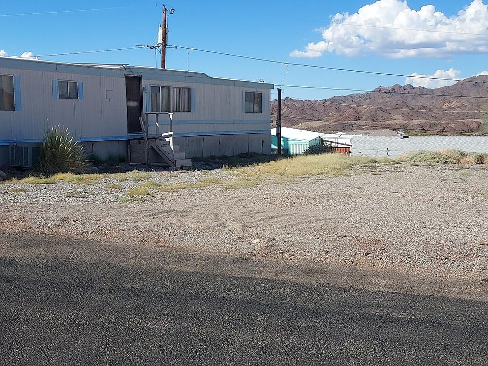 1st image of 821 Swan Dr