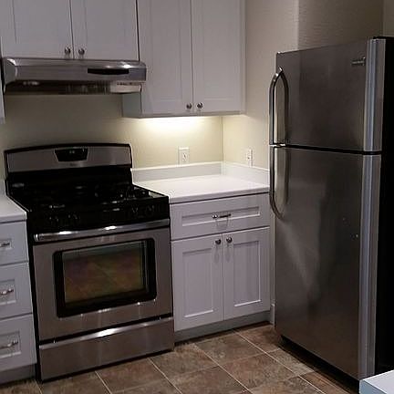 3rd image of 1036 Clark St #A