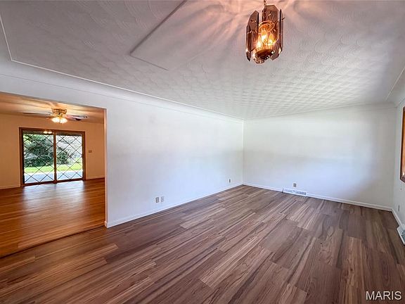 3rd image of 209 Dana Dr