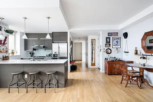 Sold by Compass | media 25