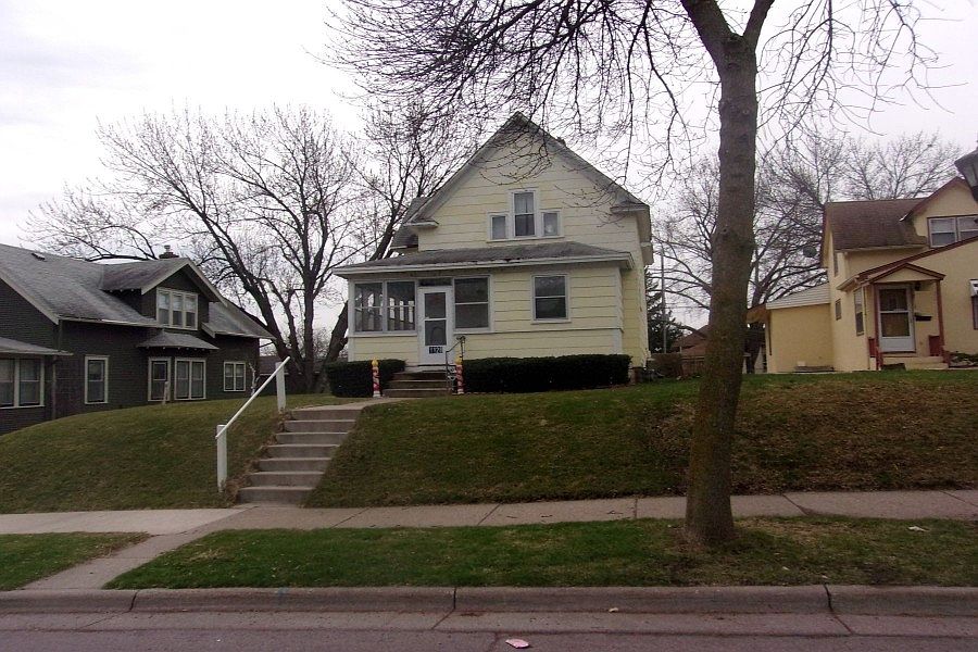 1st image of 1128 Thomas Ave