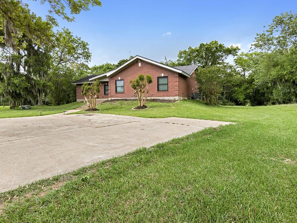 1st image of 5366 Appleblossom Ln