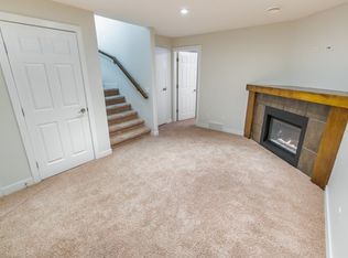 2870 McAra St #1A, Regina, SK S4N2X3