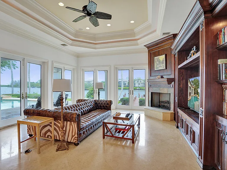 18669 SE Palm Island Ln — Photo 22