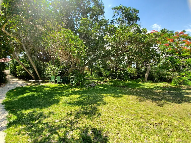 4237 Higel Ave — Photo 52