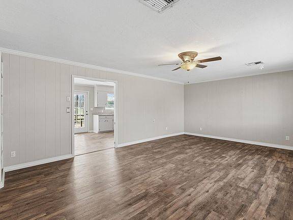 2nd image of 808 Ladner St