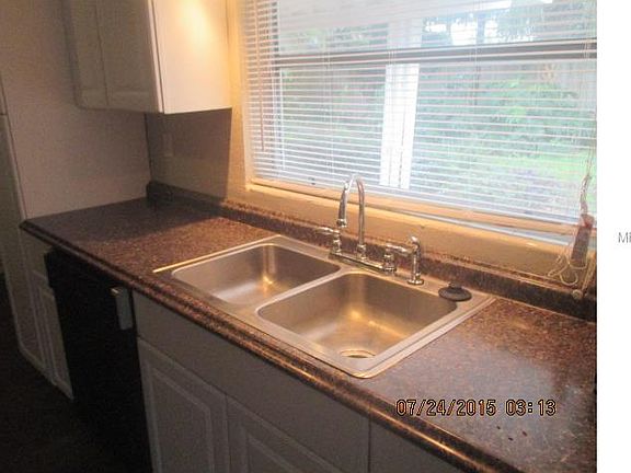 3rd image of 826 Malone Dr