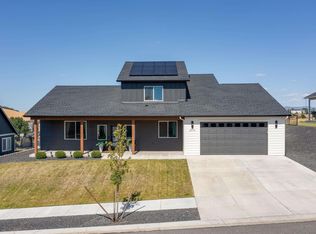 2070 NW Canyon View Dr, Pullman, WA 99163
