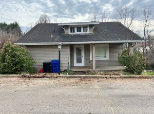 20 Axley St, Canton, NC 28716