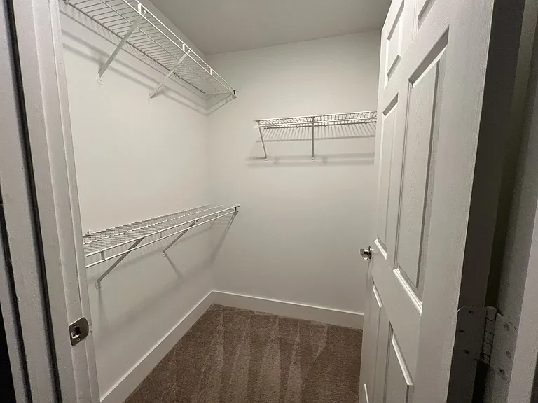 Wesley St. Claire Apartments at Lawrenceville — Photo 101