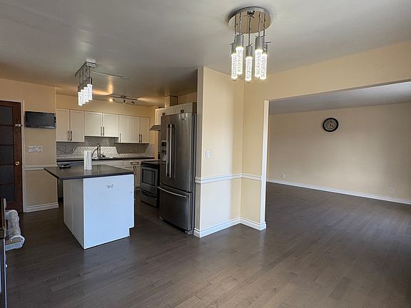 4th image of 18 Marchant Cres