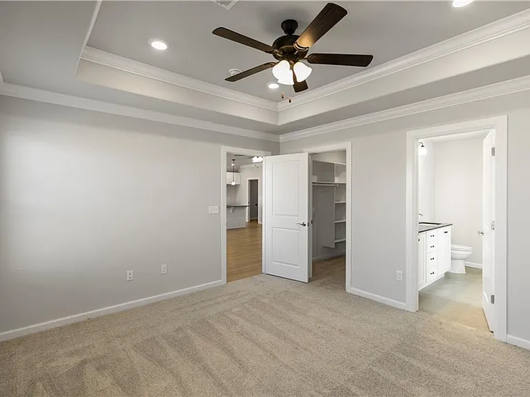 460 Willow Dr — Photo 11