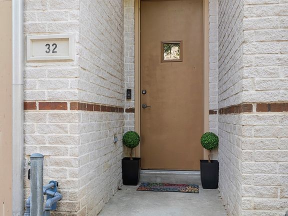 2nd image of 4830 Cedar Springs Rd APT 32