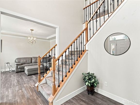 5th image of 1328 Bedfordshire Dr