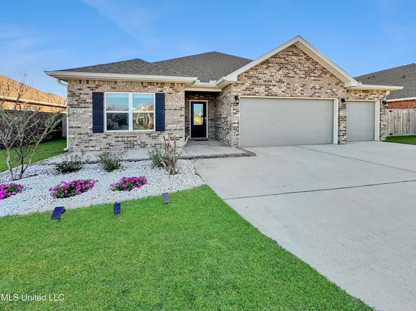 4007 Lighthouse Dr, Long Beach, MS 39560