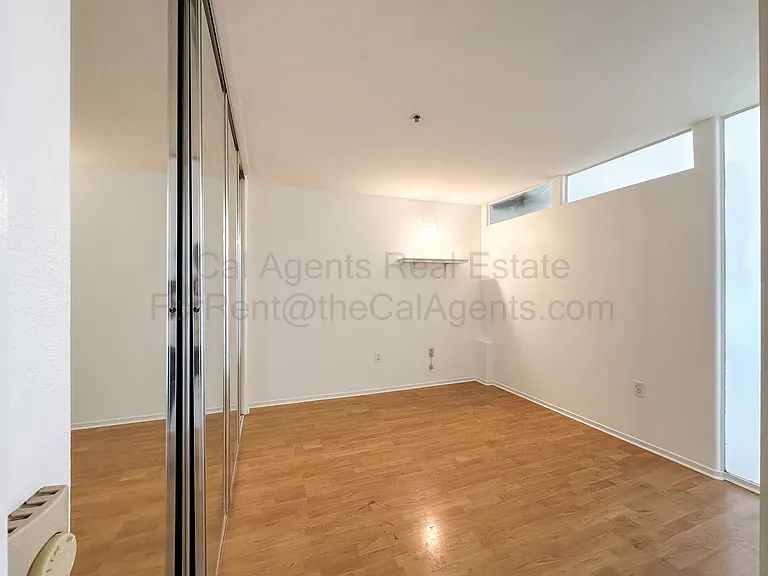 1849 Shattuck Ave #405 — Photo 7