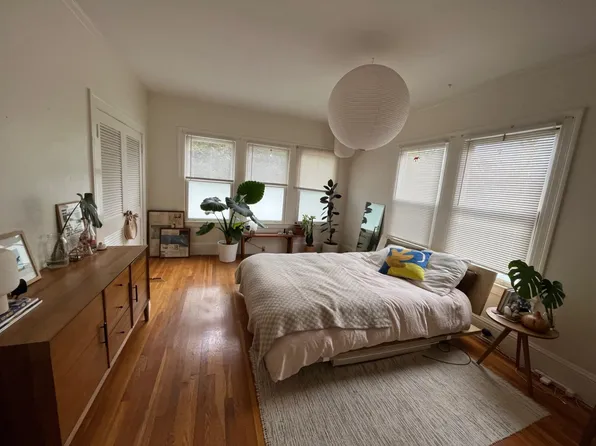 1525 Arch St APT 8, Berkeley, CA 94708