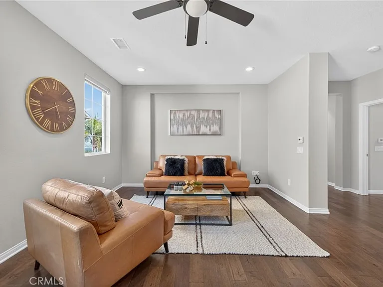 20800 Campania Ln — Photo 28