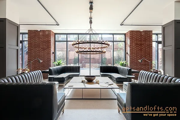 Rented by aptsandlofts.com | media 21