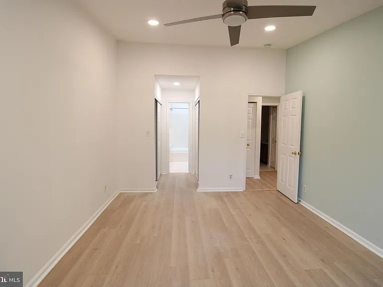 7509 Ashby Ln #N — Photo 24