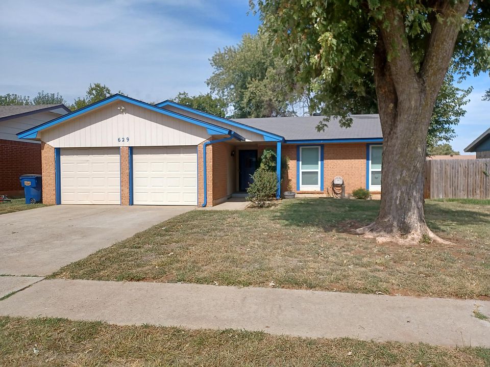 1st image of 629 W Forest Dr