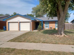 629 W Forest Dr, Mustang, OK 73064