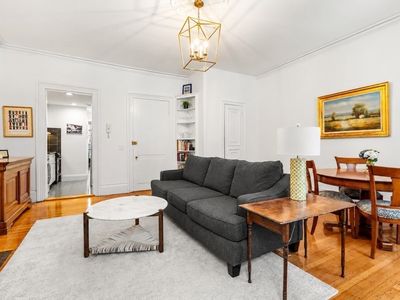 247 Beacon St APT 2, Boston, MA, 02116